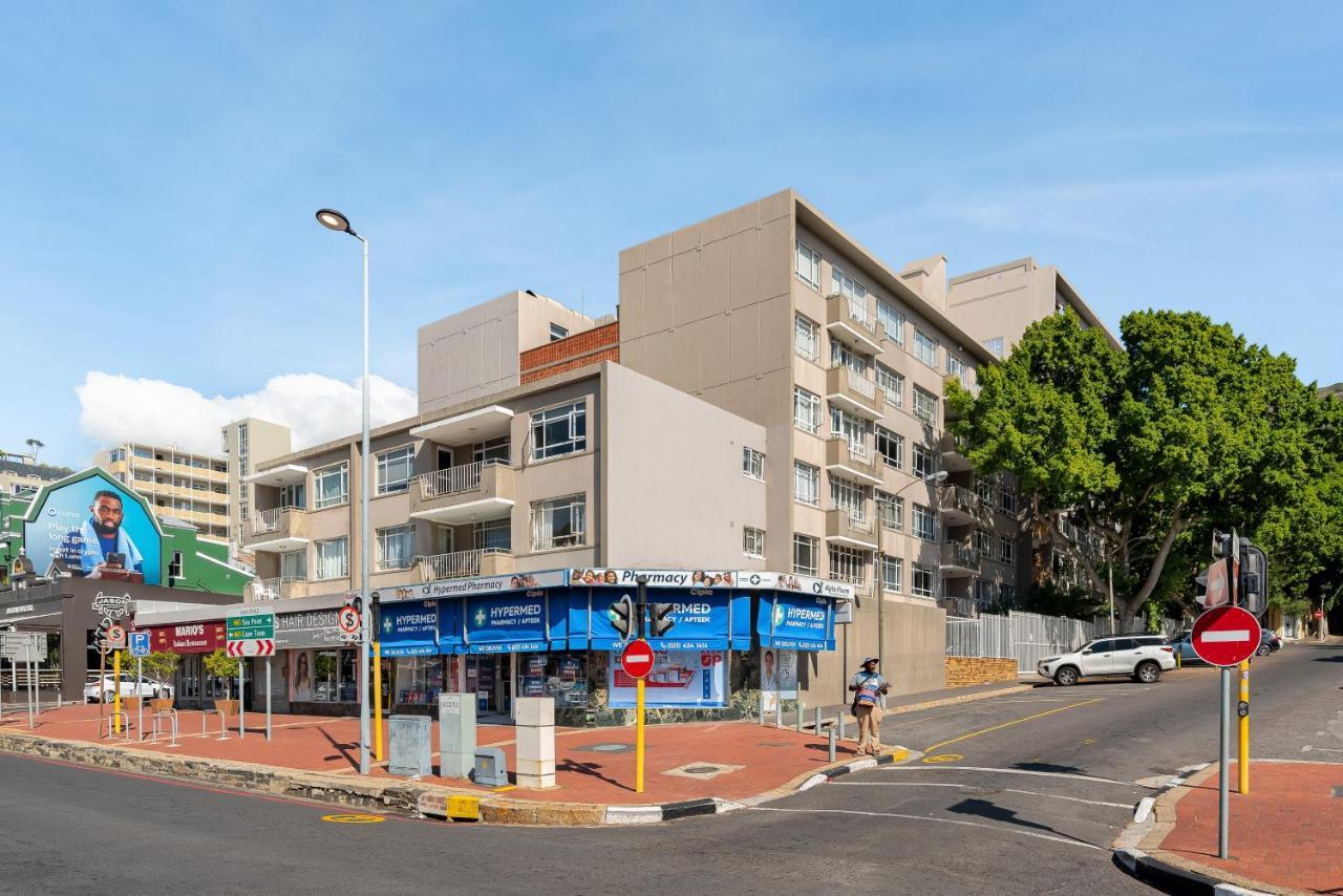 Doric Court 605 Apartment