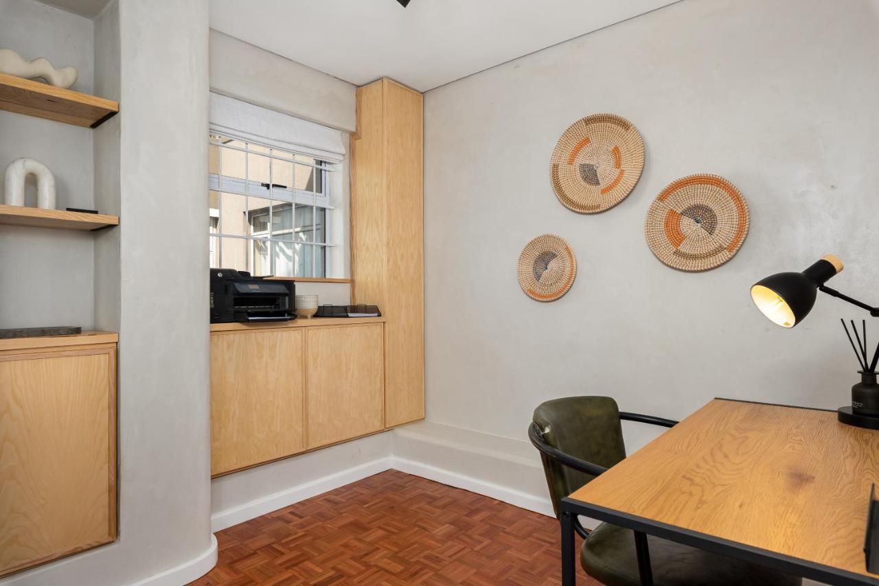 Doric Court 605 Apartment *